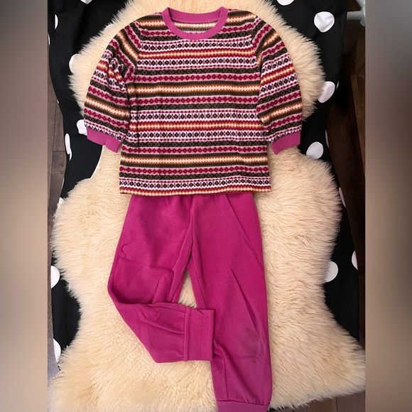 Set of 4! Uniqlo size100 cozy micro fleece pajama set, colorful stripes - Picture 6 of 11